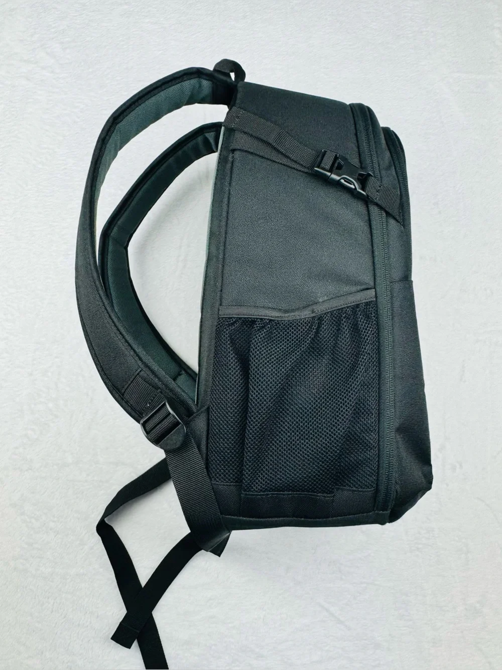 Lowepro Tahoe BP 150 camera backpack in black. Excellent, like new condition.